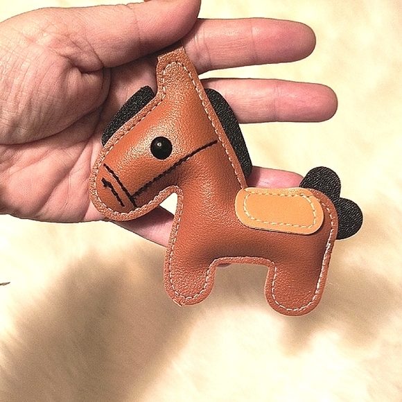 Vegan Brown Leather Horse-Shaped Bag Accessory - Picture 2 of 4